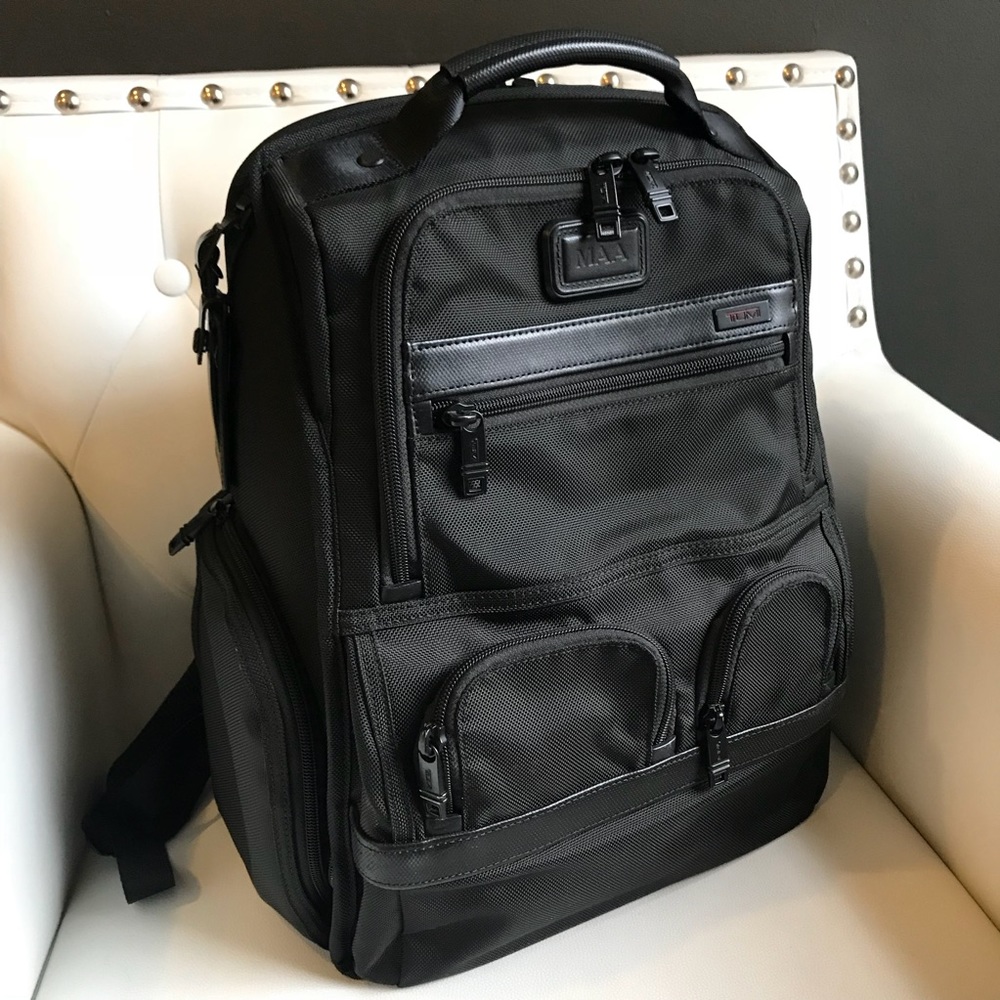Tumi Alpha 2 Compact Laptop Brief Pack